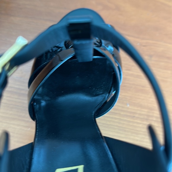 Saint Laurent - Picture 8 of 8